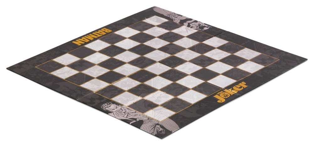 DC Comics Chess Set Batman vs. The Joker Noble Collection