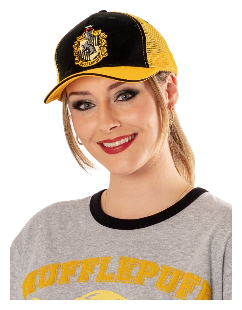 Harry Potter Trucker Cap Hufflepuff CID