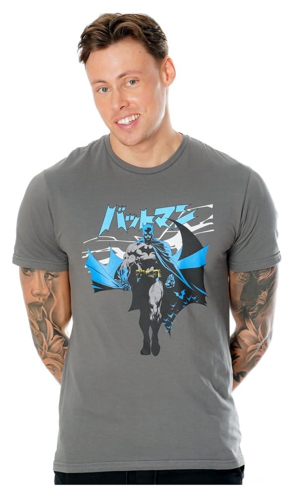 DC Comics T Shirt Batman Manga Cape Size S CID