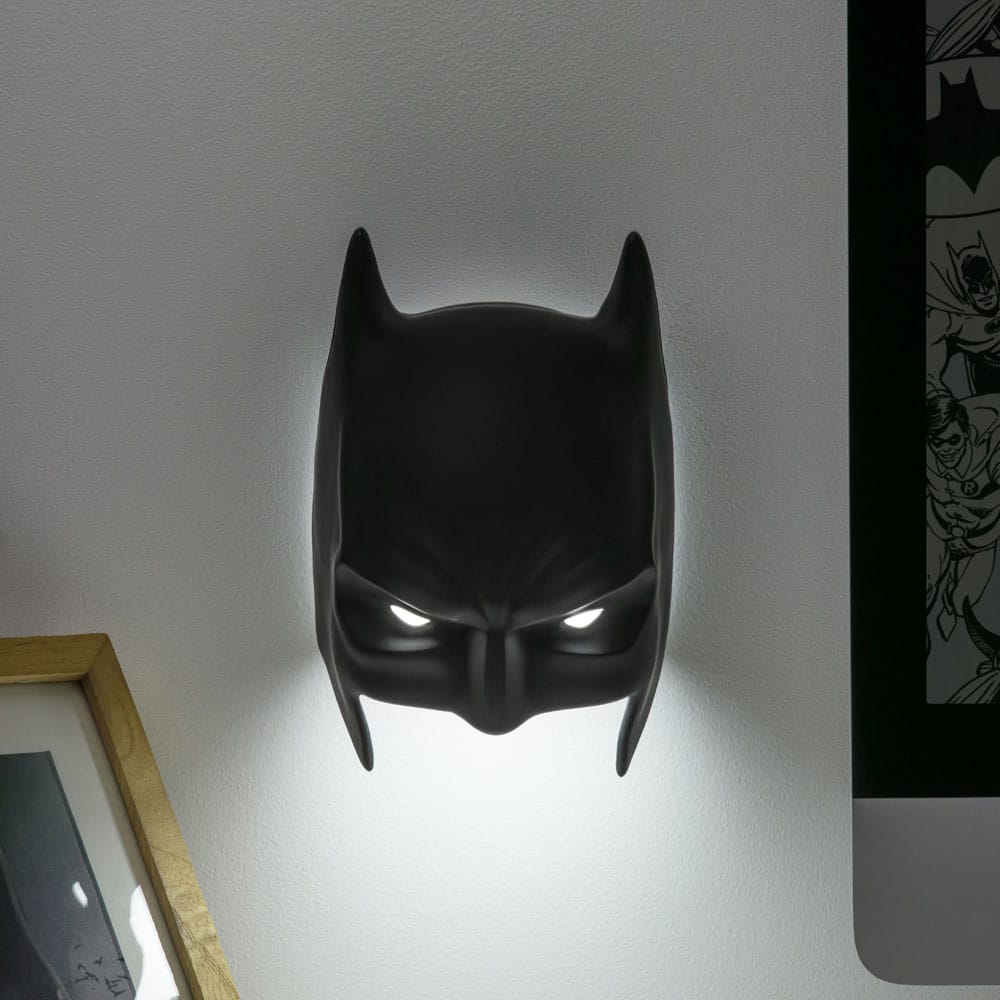 DC Comics 3D LED Light Batman Mask Paladone Products