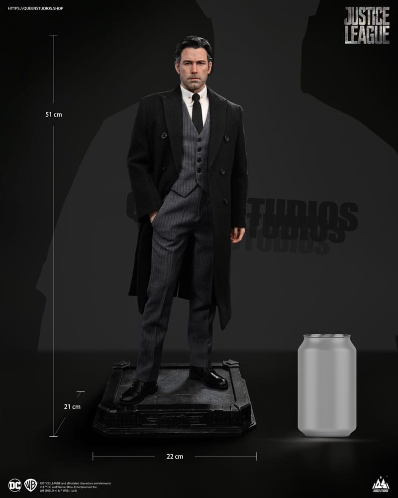Justice League Statue Bruce Wayne Ben Affleck Queen Studios