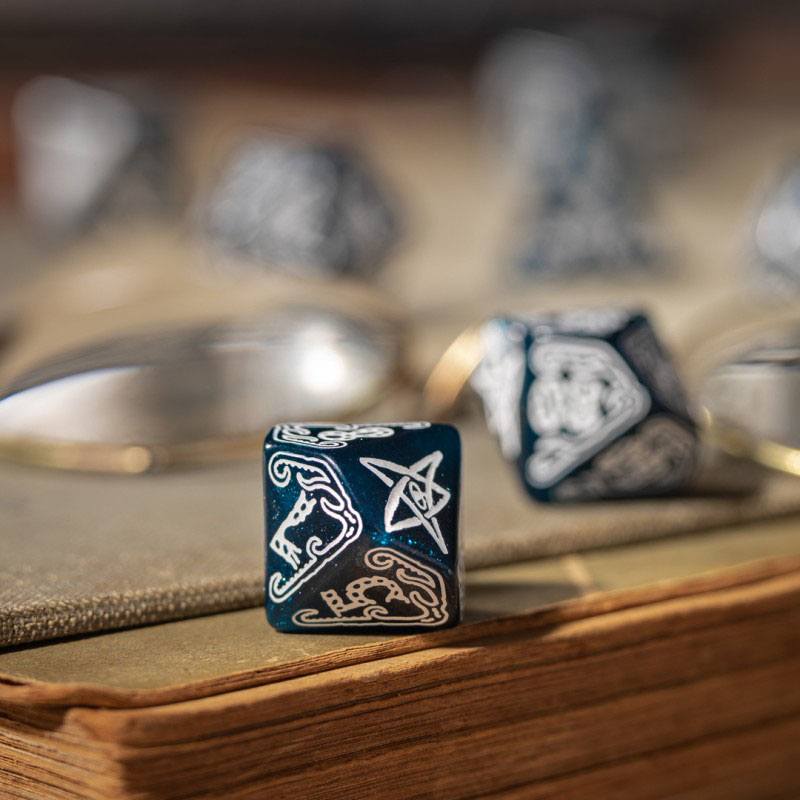 Call of Cthulhu Dice Set Abyssal & White 7 Q Workshop