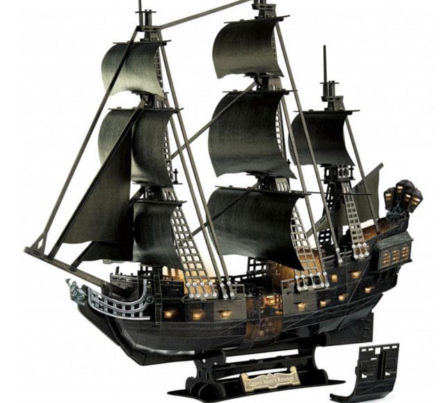 Pirates of the Caribbean Dead Men Tell No Tales 3D Puzzle Black Pearl LED Edition Revell