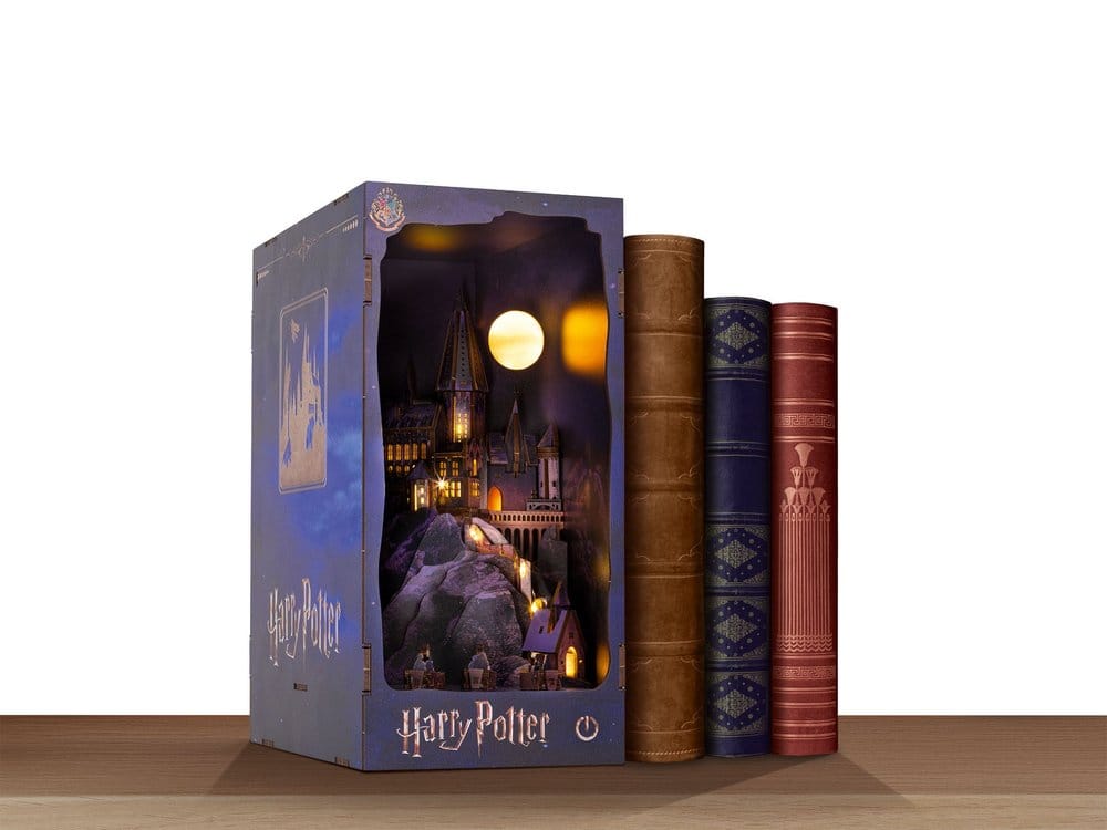 Harry Potter Tiny Adventures Book Nook Mini Diorama Hogwarts Castle Revell