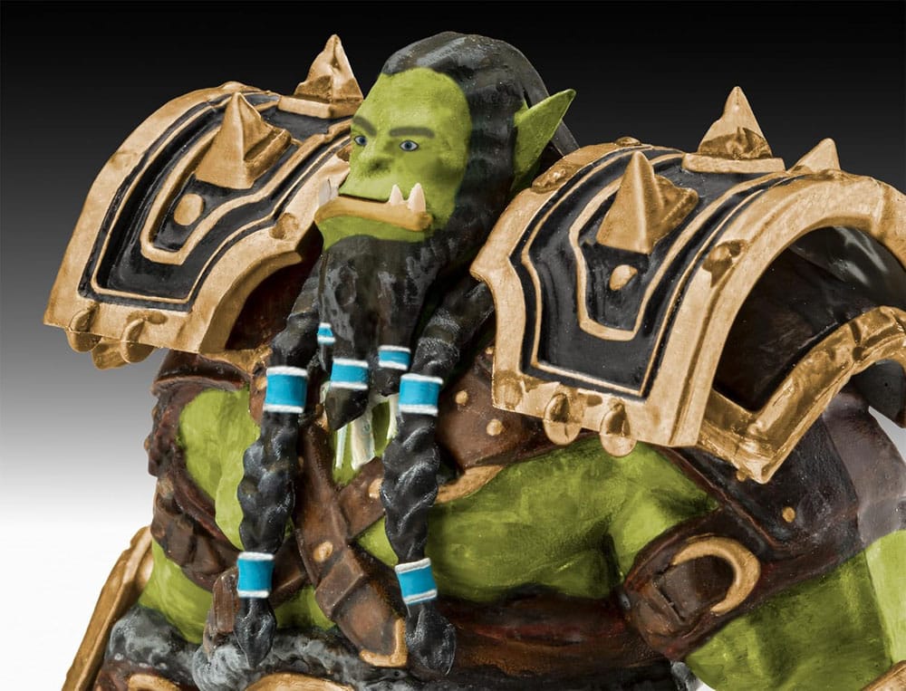 World of Warcraft Model Kit Gift Set 1/16 The Orc Thrall Revell
