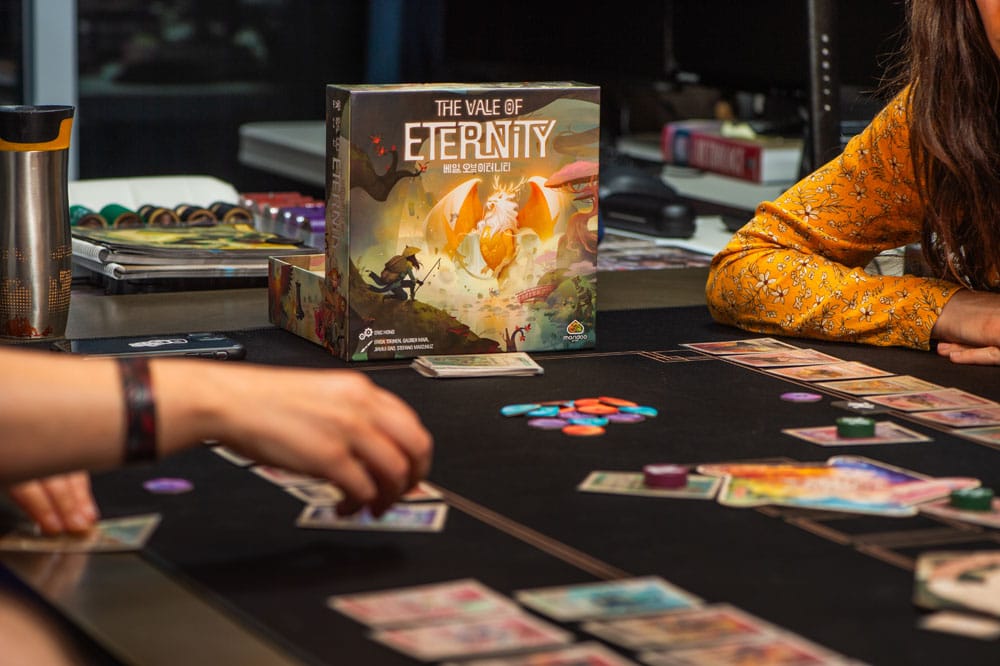 The Vale of Eternity card game *Englische Version* Renegade
