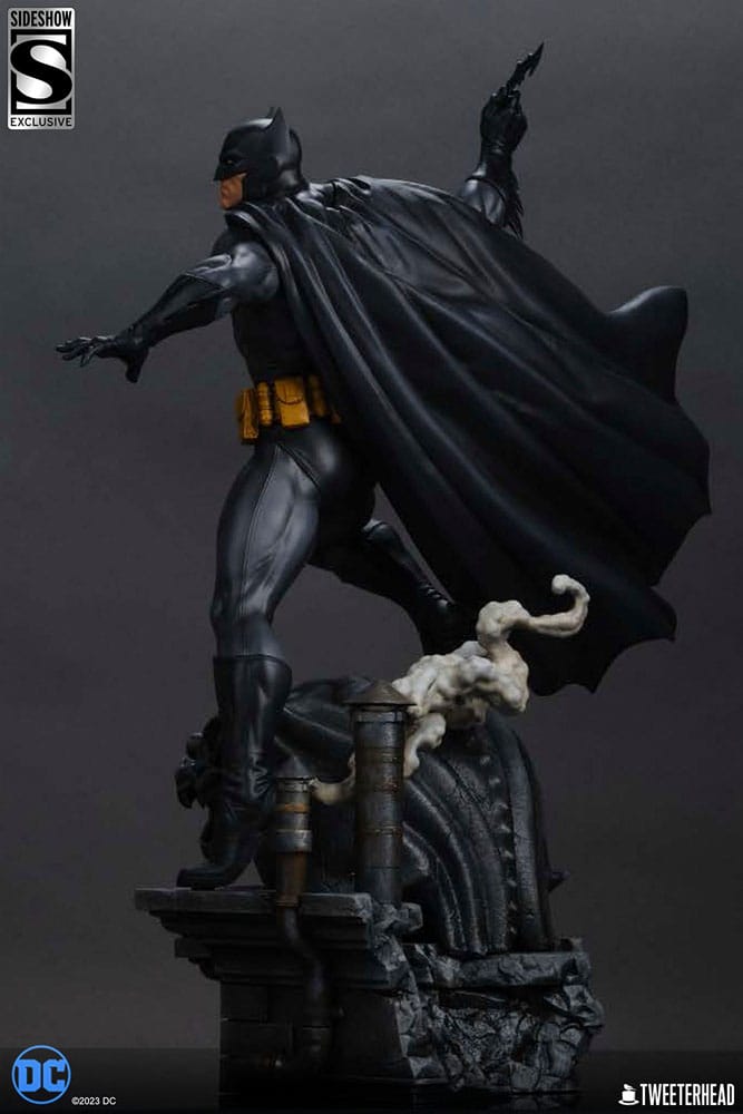 DC Comics Maquette Batman Black and Gray Edition Tweeterhead
