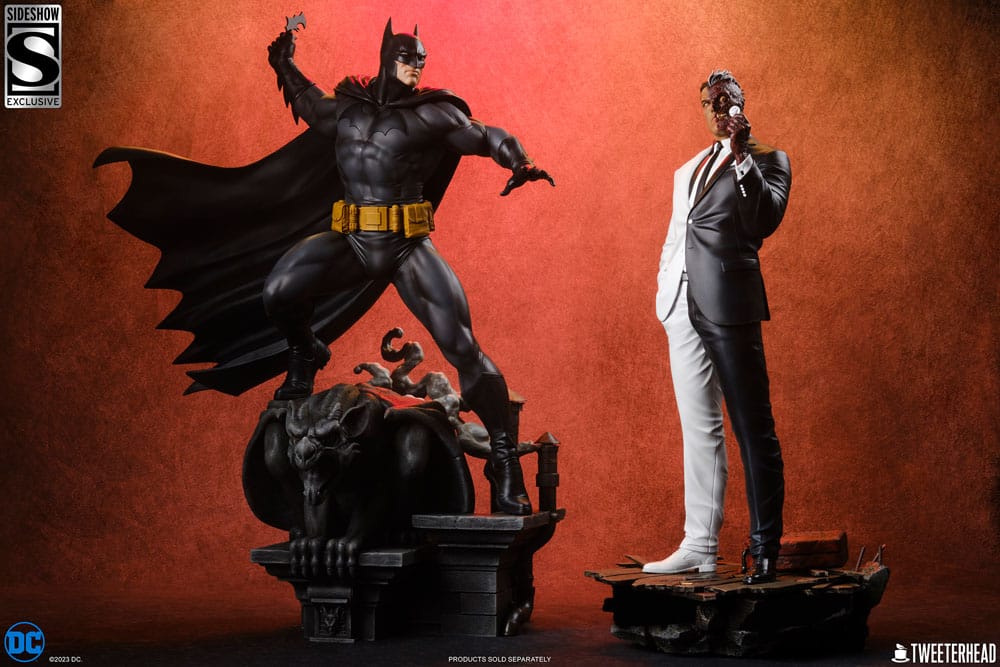 DC Comics Maquette Batman Black and Gray Edition Tweeterhead
