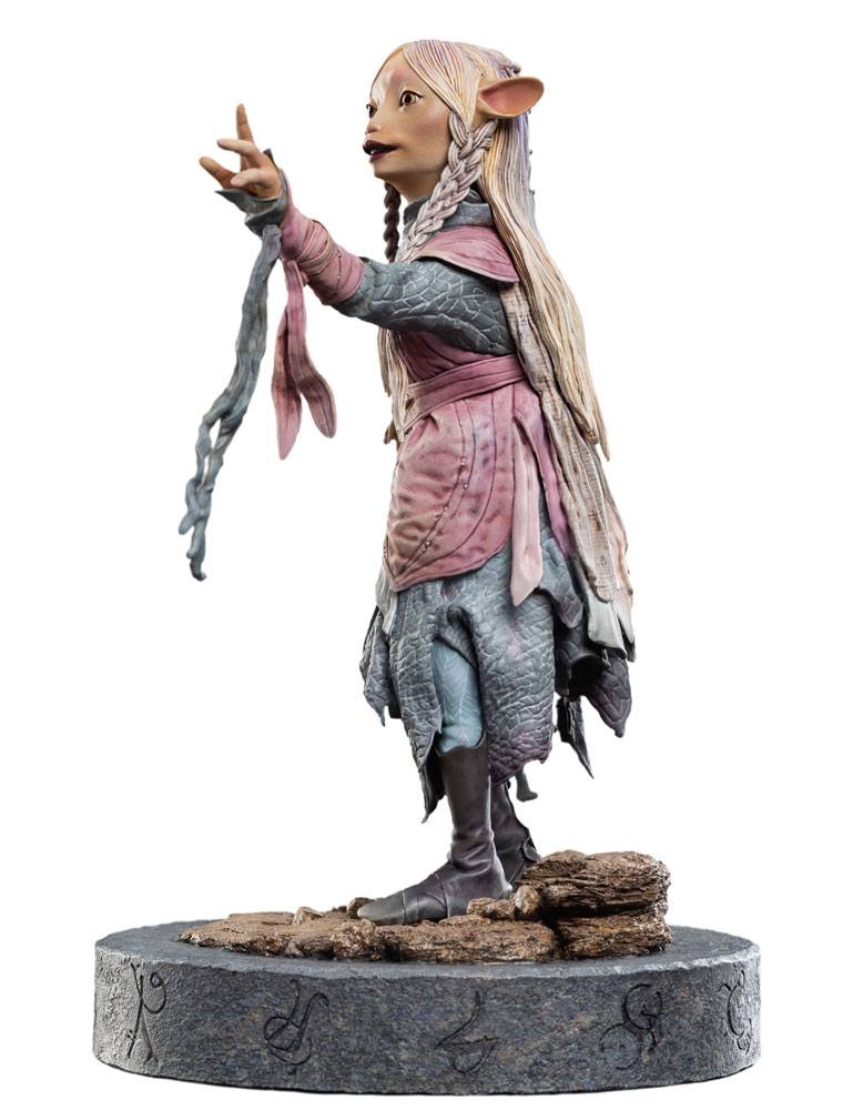 The Dark Crystal Age of Resistance Statue Brea The Gefling Weta Workshop