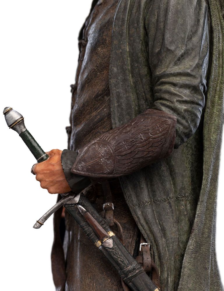 The Lord of the Rings Statue Aragorn Hunter of the Plains Classic Series Weta Workshop