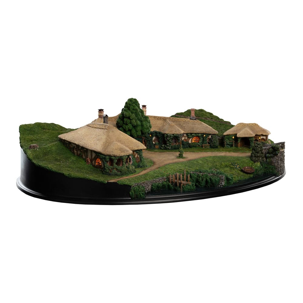 Lord of the Rings Statue The Green Dragon Inn Weta Workshop